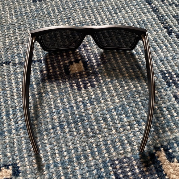 Gold & Wood Sunglasses - Picture 6 of 8